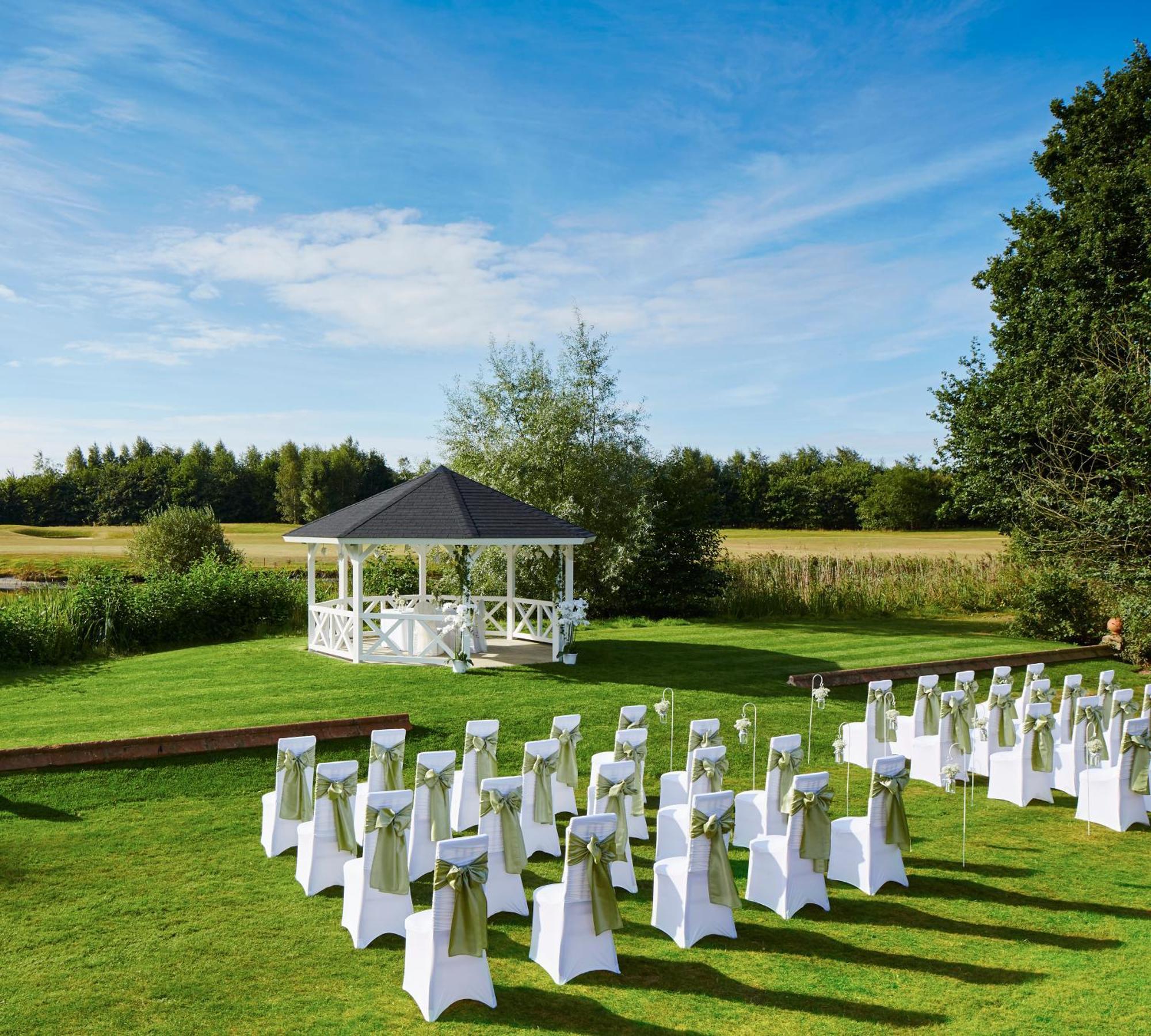 Sprowston Manor Hotel, Golf & Country Club NWI Extérieur photo