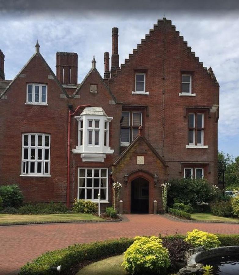 Sprowston Manor Hotel, Golf & Country Club NWI Extérieur photo